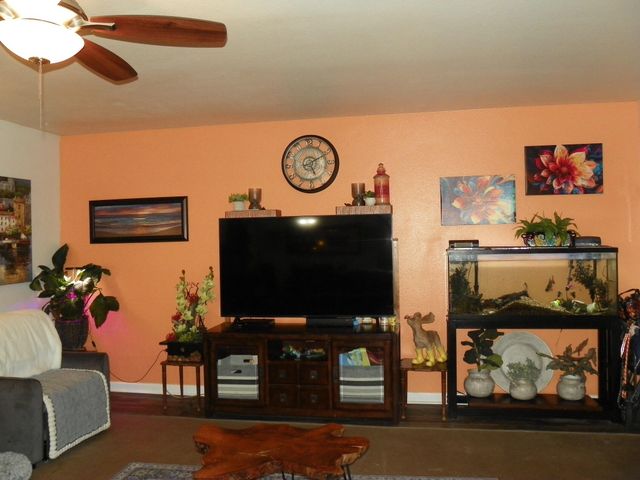 923 Country Club Drive SE APT F, Rio Rancho, NM 87124