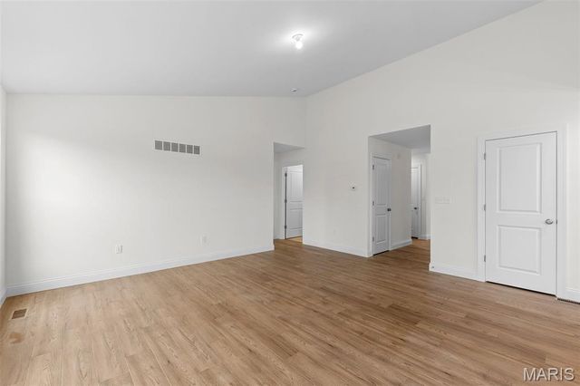 1 TBB Sydney@ The Highlands, Washington, MO 63090