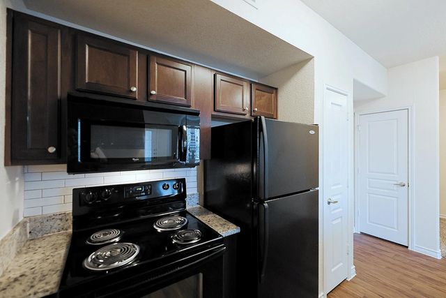 9900 McNeil DR 4-04307, Austin, TX 78750