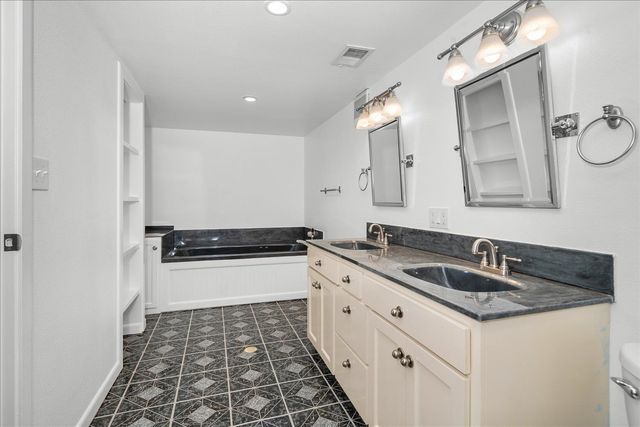 8204 E Augusta Ave, Spokane Valley, WA 99212