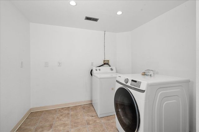 8204 E Augusta Ave, Spokane Valley, WA 99212