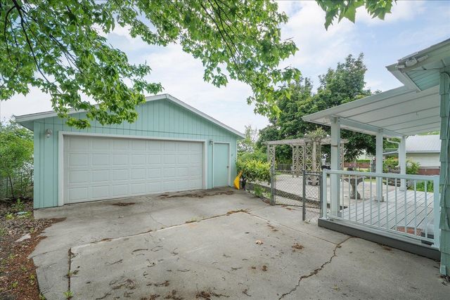 8204 E Augusta Ave, Spokane Valley, WA 99212