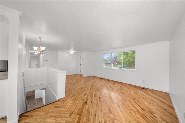 8204 E Augusta Ave, Spokane Valley, WA 99212