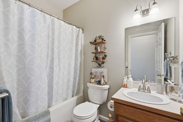 17632 E 4th Ave, Greenacres, WA 99016