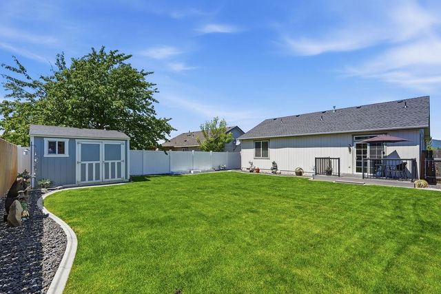 17632 E 4th Ave, Greenacres, WA 99016