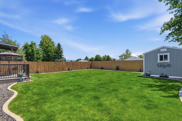 17632 E 4th Ave, Greenacres, WA 99016