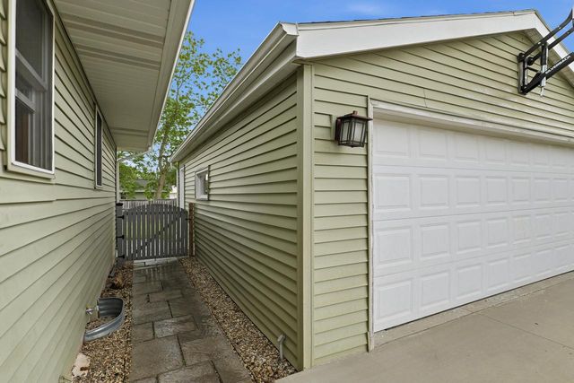 148 Shelly DRIVE, Sheboygan Falls, WI 53085