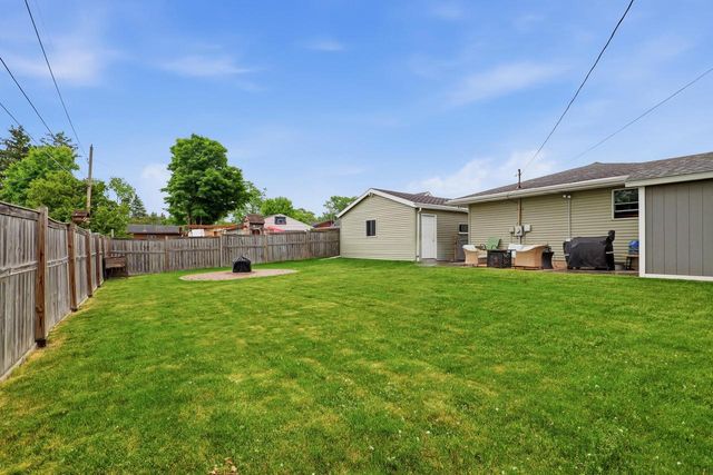 148 Shelly DRIVE, Sheboygan Falls, WI 53085