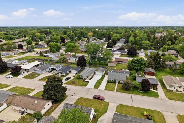 148 Shelly DRIVE, Sheboygan Falls, WI 53085