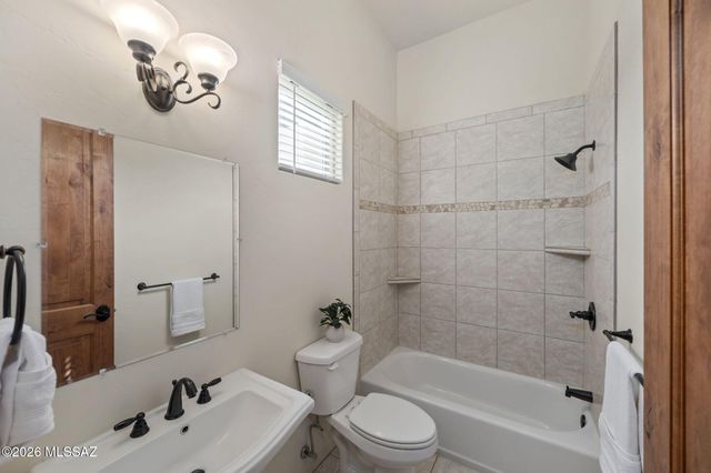 45 High View Court, Tubac, AZ 85646