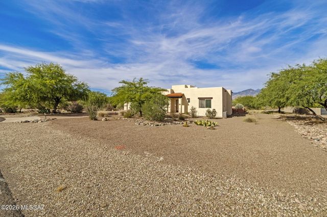 45 High View Court, Tubac, AZ 85646
