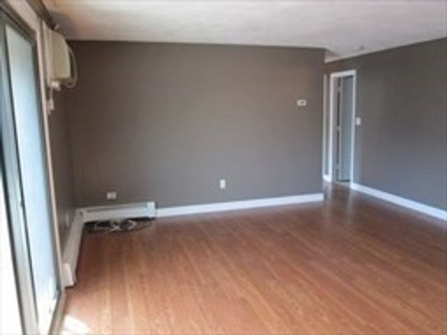 40 Colonial Dr. 8, Andover, MA 01810