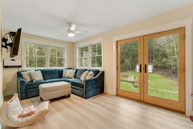 163 E Countryside Road, Waterbury, VT 05676