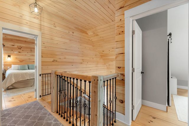 163 E Countryside Road, Waterbury, VT 05676