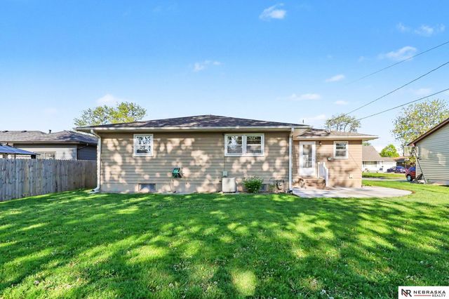 416 N Clarmar Avenue, Fremont, NE 68025
