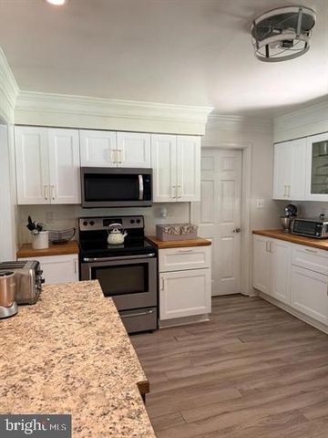 1367 REDWOOD CIR, La Plata, MD 20646
