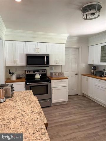 1367 REDWOOD CIR, La Plata, MD 20646