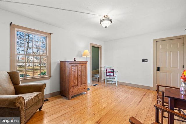 2472 FAIRWAY OAKS CT, Hampstead, MD 21074