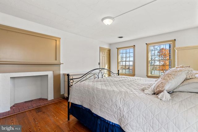 2472 FAIRWAY OAKS CT, Hampstead, MD 21074