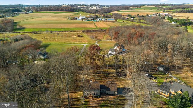 2472 FAIRWAY OAKS CT, Hampstead, MD 21074