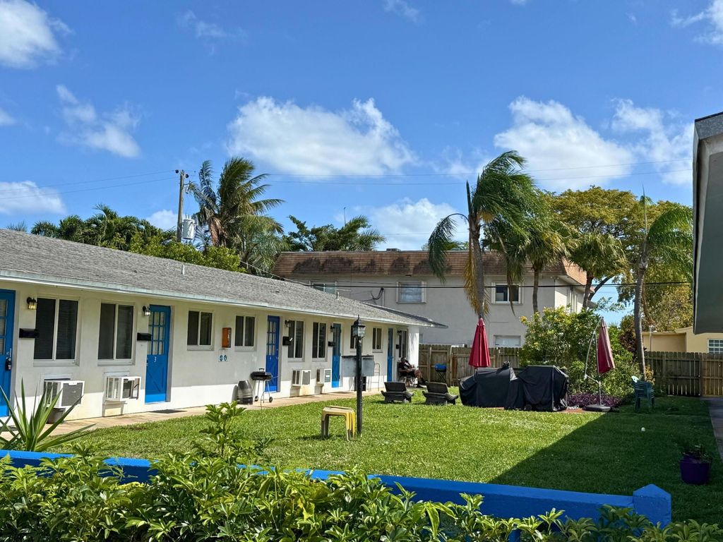 1958 Liberty Street 2, Hollywood, FL 33020