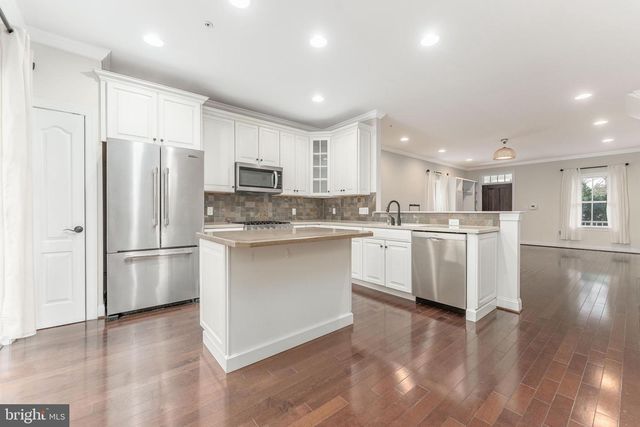 510 OLD LANCASTER RD, Haverford, PA 19041