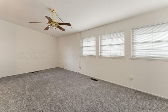 1133 Elmore Street, Borger, TX 79007