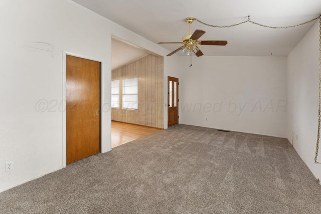 1133 Elmore Street, Borger, TX 79007