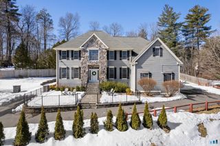 102 Hunter Drive, West Hartford, CT 06107