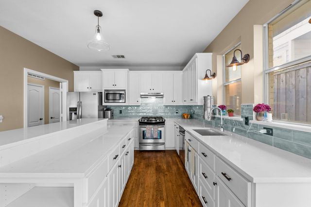 6405 E Grand Avenue, Dallas, TX 75223