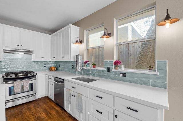 6405 E Grand Avenue, Dallas, TX 75223