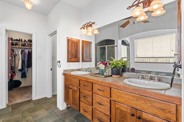 6405 E Grand Avenue, Dallas, TX 75223