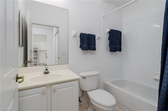 3972 Bishopwood Ct E Unit 203, Naples, FL 34114
