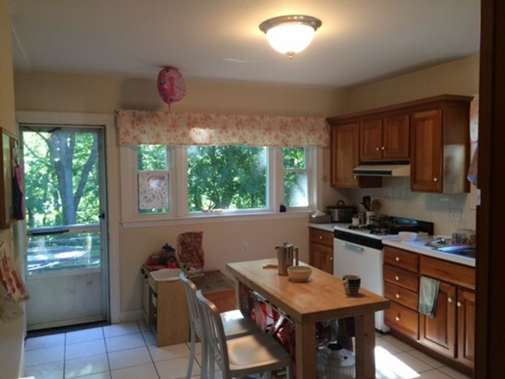 35 Everett Ave 1, Watertown, MA 02472