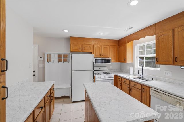 5226 Rockwood Road, Charlotte, NC 28216