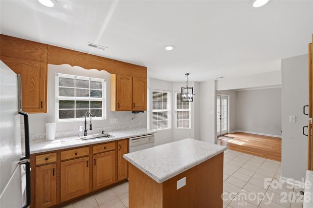 5226 Rockwood Road, Charlotte, NC 28216