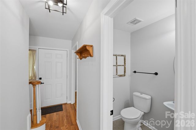 5226 Rockwood Road, Charlotte, NC 28216