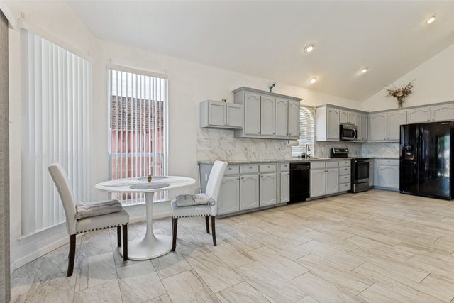 3921 Old Richwood Lane, Fort Worth, TX 76244