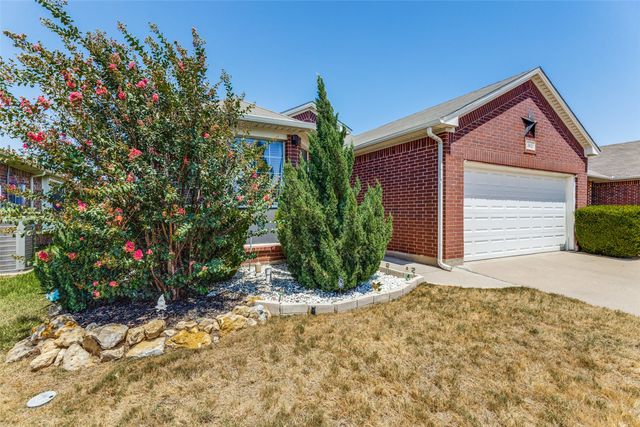 3921 Old Richwood Lane, Fort Worth, TX 76244