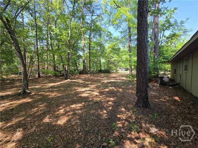 219 Surrey Road, Hinesville, GA 31313
