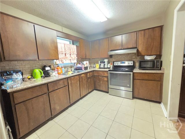 219 Surrey Road, Hinesville, GA 31313