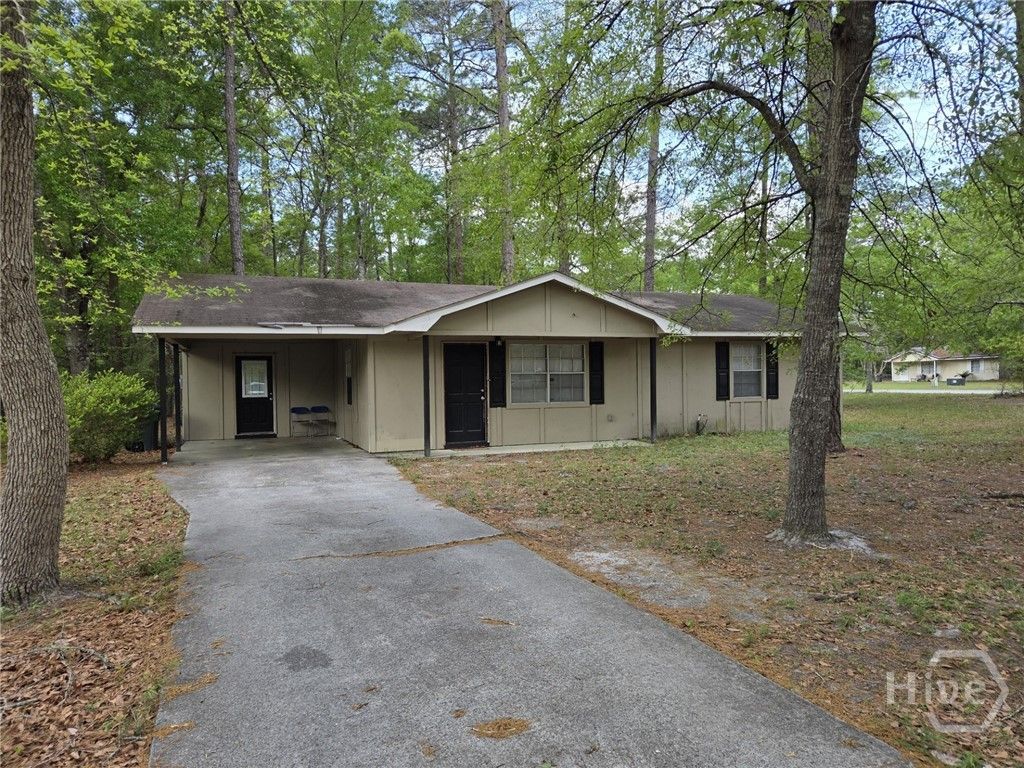 219 Surrey Road, Hinesville, GA 31313
