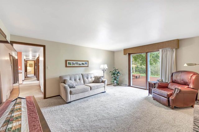 3826 HIDDEN VALLEY LANE, Green Bay, WI 54311