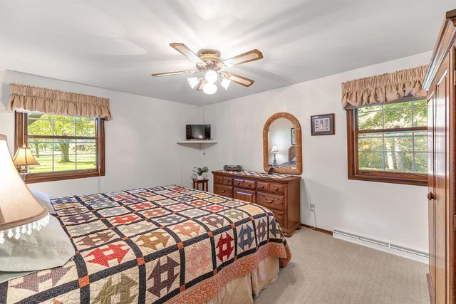 3826 HIDDEN VALLEY LANE, Green Bay, WI 54311