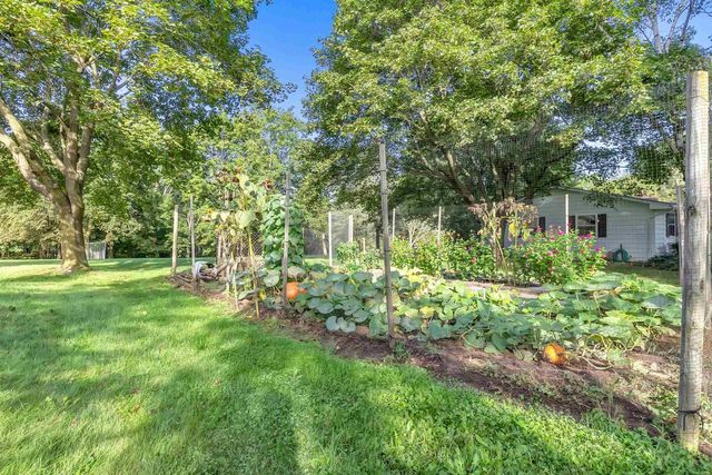 3826 HIDDEN VALLEY LANE, Green Bay, WI 54311