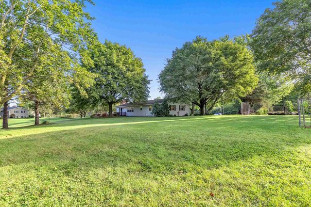 3826 HIDDEN VALLEY LANE, Green Bay, WI 54311