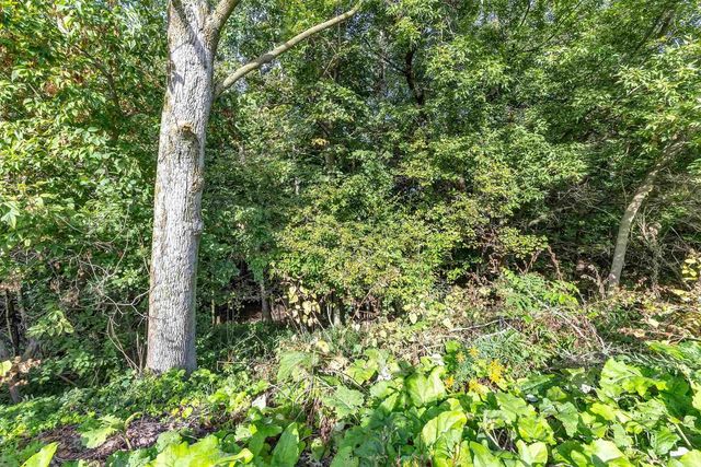 3826 HIDDEN VALLEY LANE, Green Bay, WI 54311