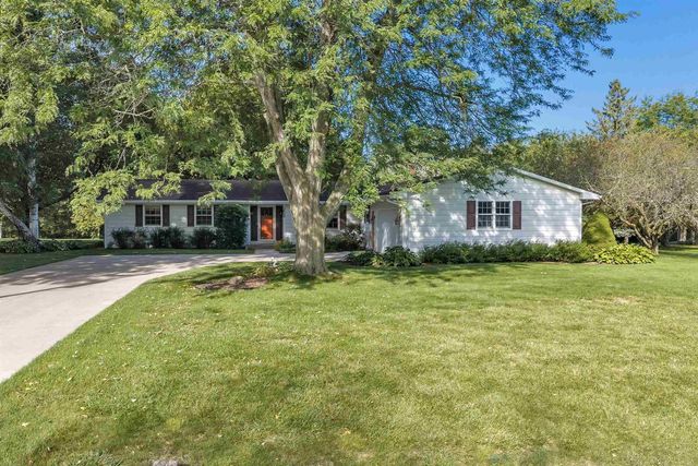 3826 HIDDEN VALLEY LANE, Green Bay, WI 54311