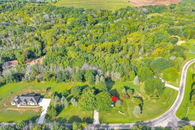3826 HIDDEN VALLEY LANE, Green Bay, WI 54311