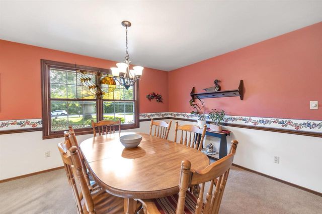 3826 HIDDEN VALLEY LANE, Green Bay, WI 54311